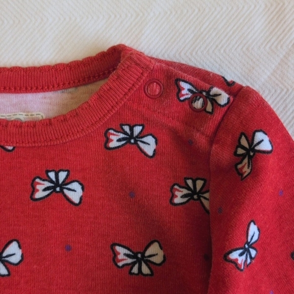 old navy red bow print cotton long sleeve bodysuit diaper shirt 3-6 months baby - Picture 4 of 6